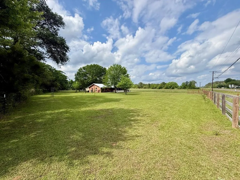 3017 N Hwy 87 Newton, TX 75966