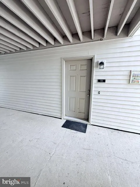 511 RAVENS CREST DRIVE