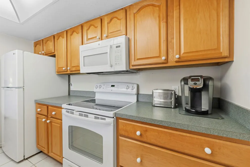 1600 NE Dixie Highway #4-107 Jensen Beach, FL 34957