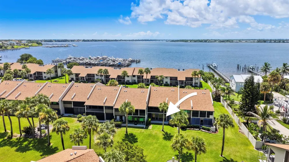1600 NE Dixie Highway #4-107 Jensen Beach, FL 34957