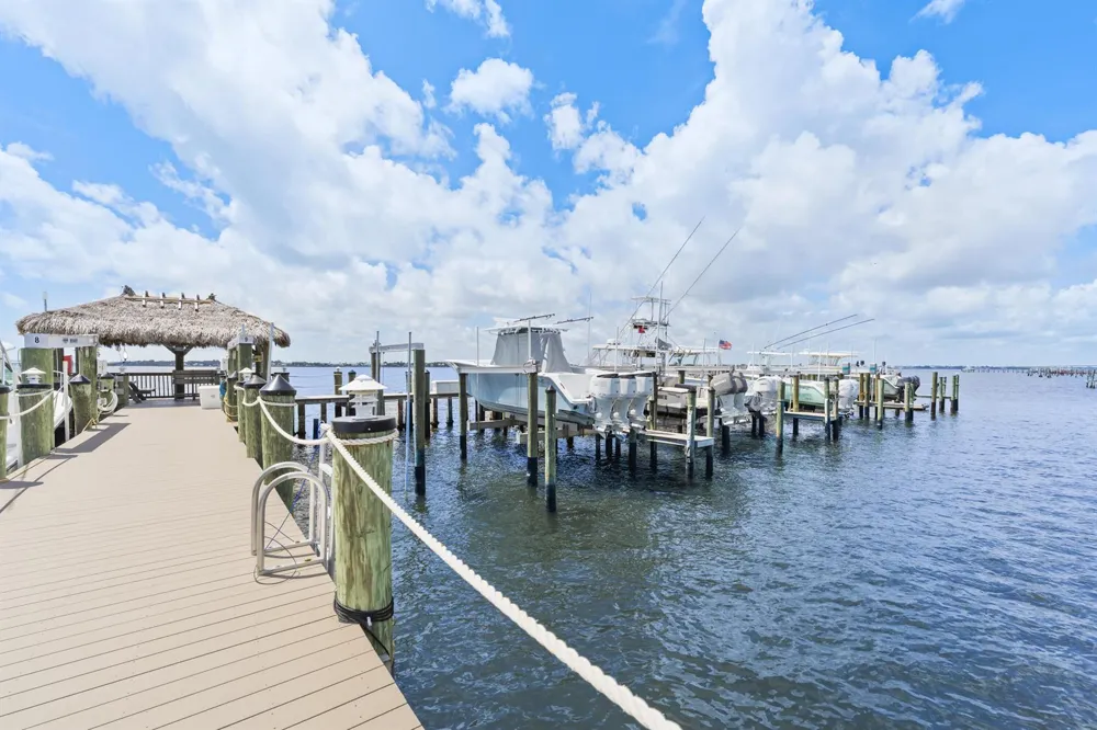 1600 NE Dixie Highway #4-107 Jensen Beach, FL 34957