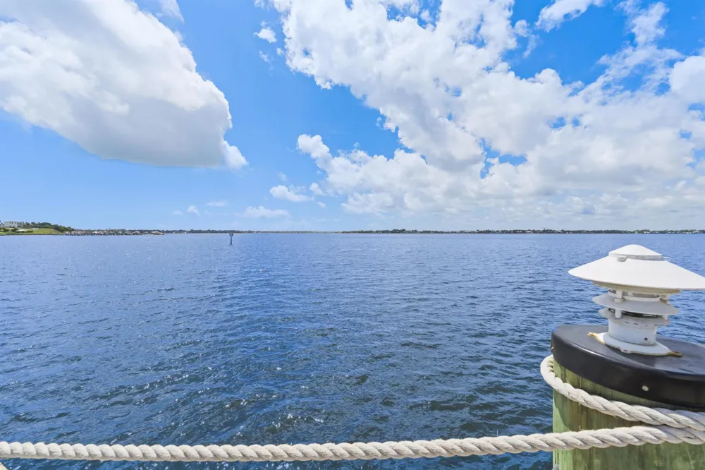 1600 NE Dixie Highway #4-107 Jensen Beach, FL 34957