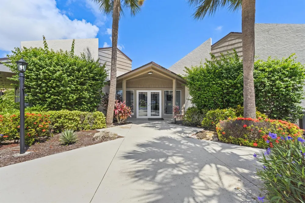 1600 NE Dixie Highway #4-107 Jensen Beach, FL 34957