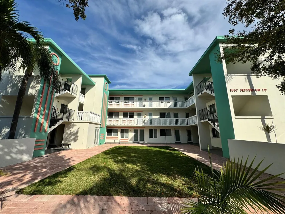 1857 Jefferson Street #205 Hollywood, FL 33020