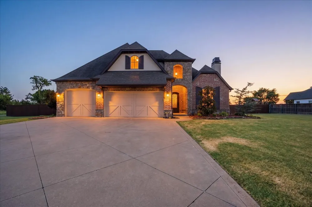 2114 E 176th Street S Mounds, OK 74047