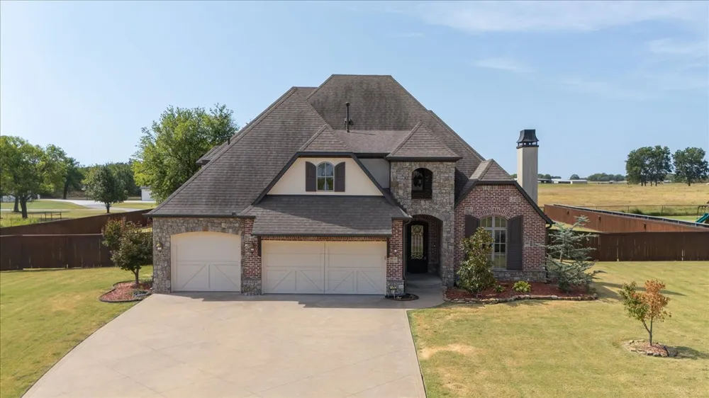 2114 E 176th Street S Mounds, OK 74047