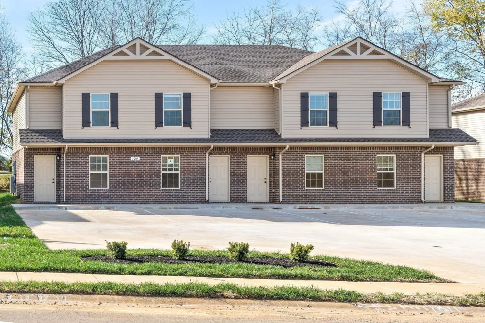 1000 Glenkirk Drive #D Clarksville, TN 37042