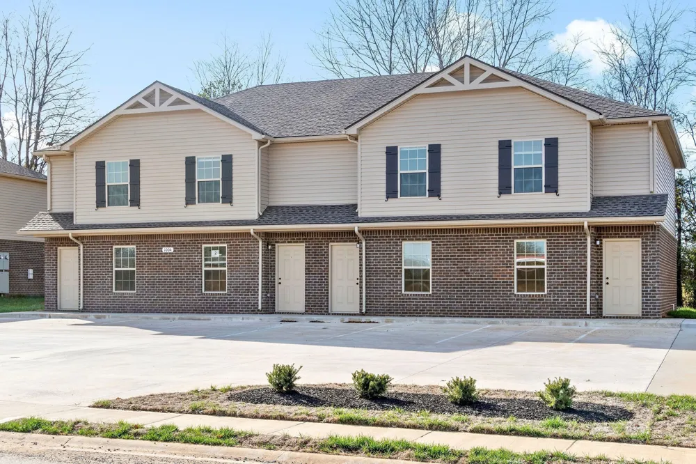 1000 Glenkirk Drive #D Clarksville, TN 37042