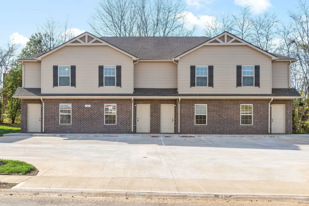 1000 Glenkirk Drive #D Clarksville, TN 37042