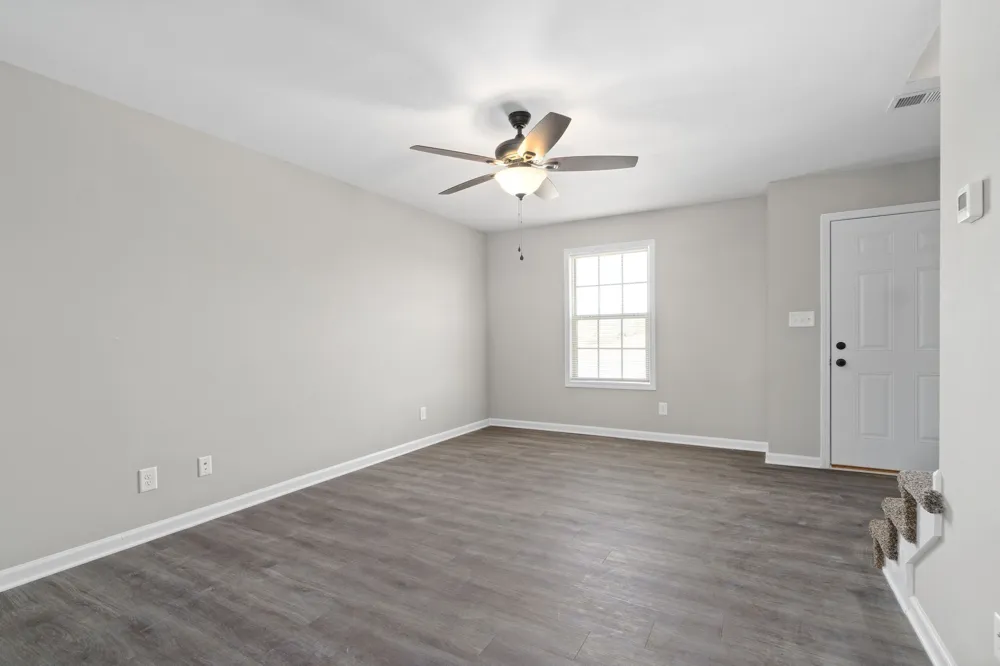 1000 Glenkirk Drive #D Clarksville, TN 37042