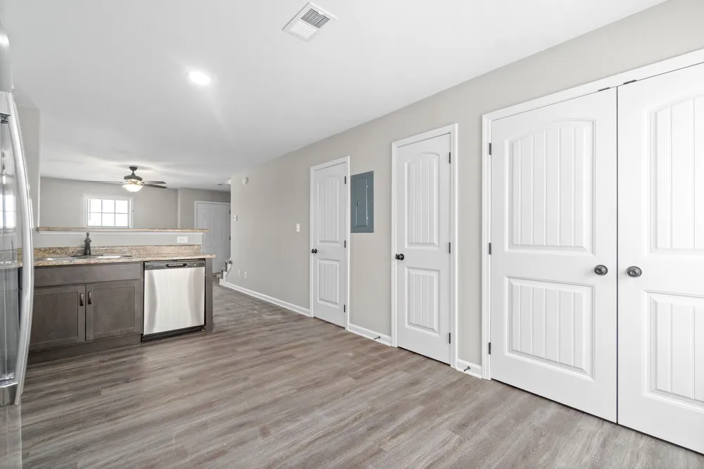 1000 Glenkirk Drive #D Clarksville, TN 37042