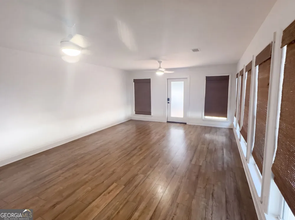 1625 Windsor DR Waycross, GA 31501