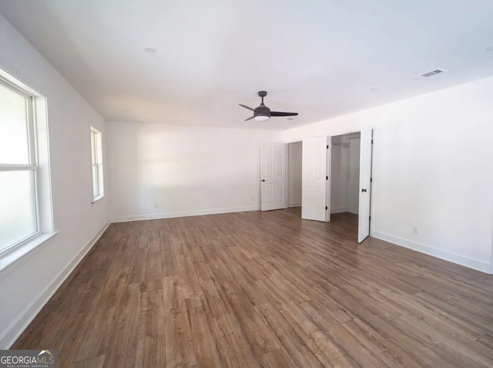 1625 Windsor DR Waycross, GA 31501