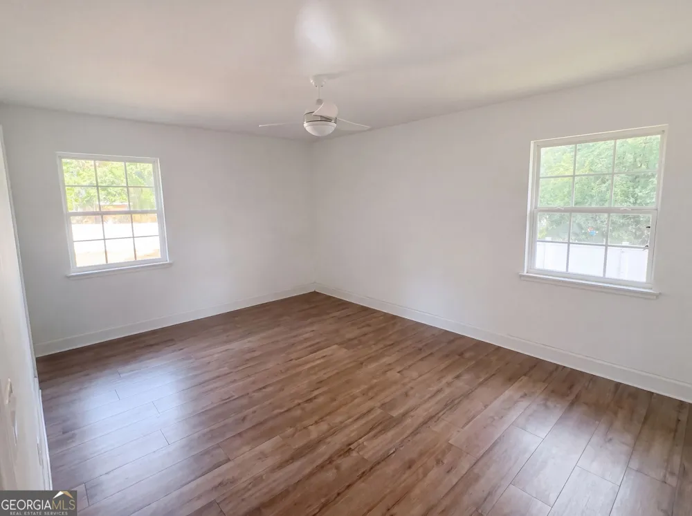 1625 Windsor DR Waycross, GA 31501