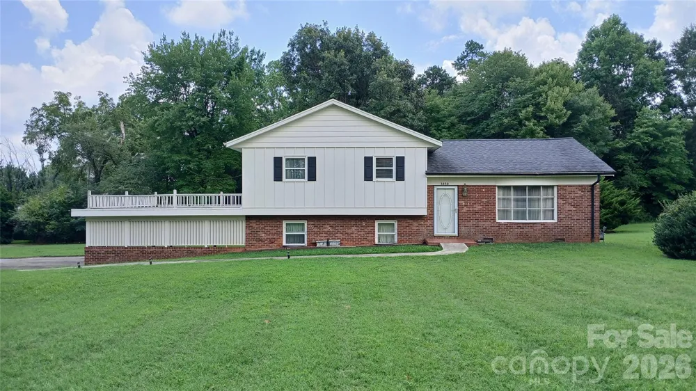3830 Dowell Street Hickory, NC 28602