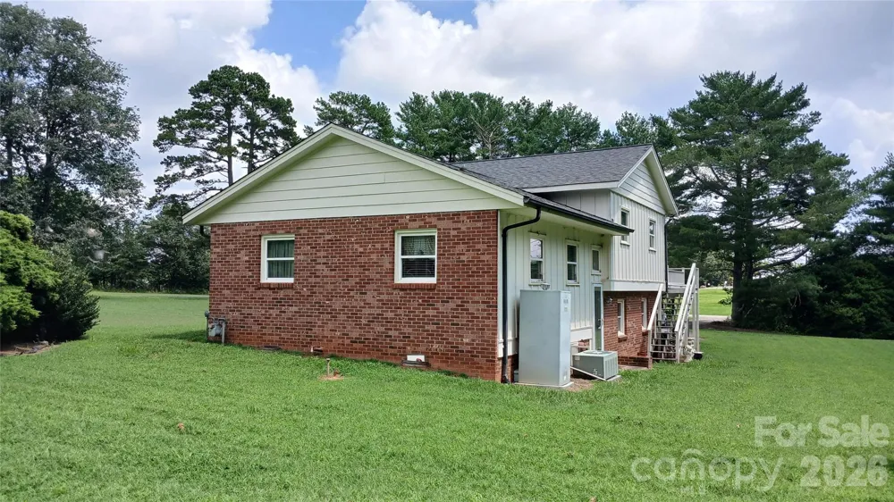 3830 Dowell Street Hickory, NC 28602