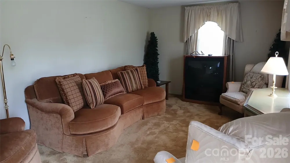 3830 Dowell Street Hickory, NC 28602