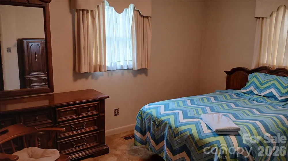3830 Dowell Street Hickory, NC 28602