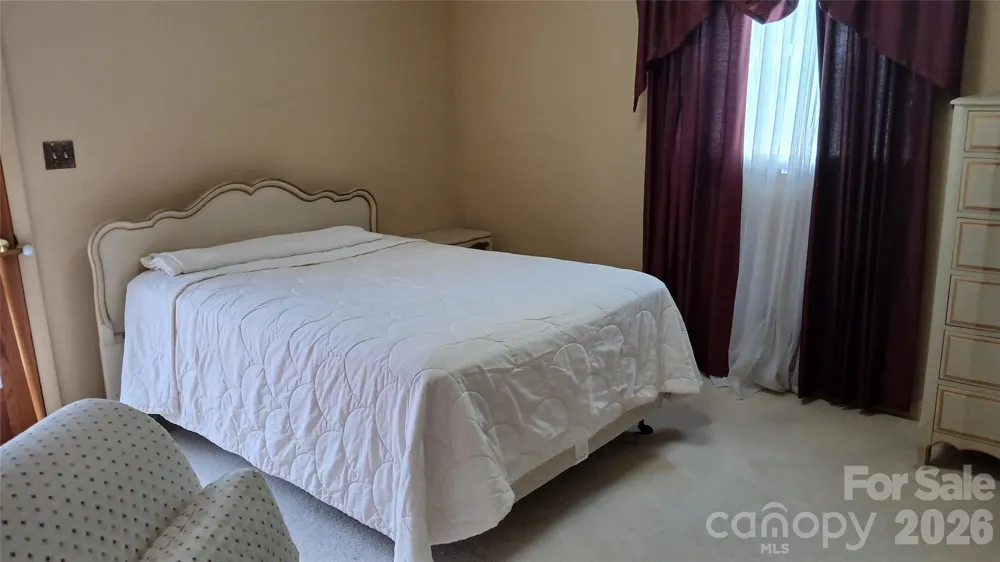 3830 Dowell Street Hickory, NC 28602