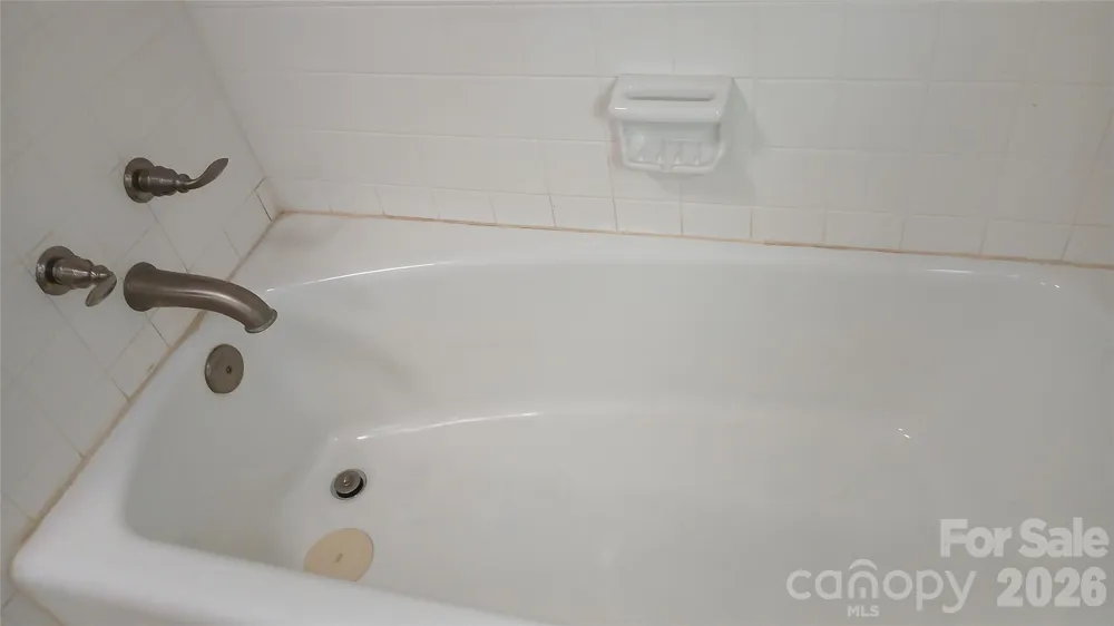 3830 Dowell Street Hickory, NC 28602