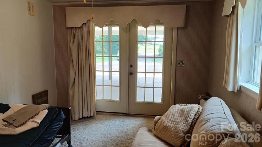 3830 Dowell Street Hickory, NC 28602