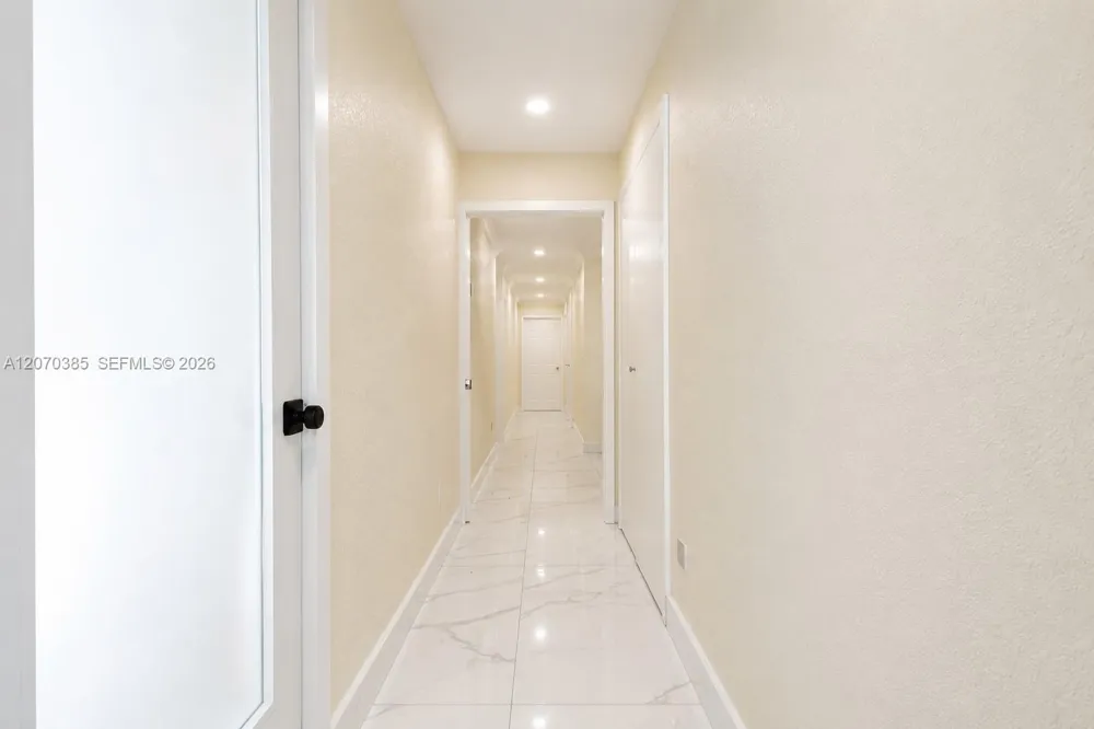 12231 SW 1st St Miami, FL 33184