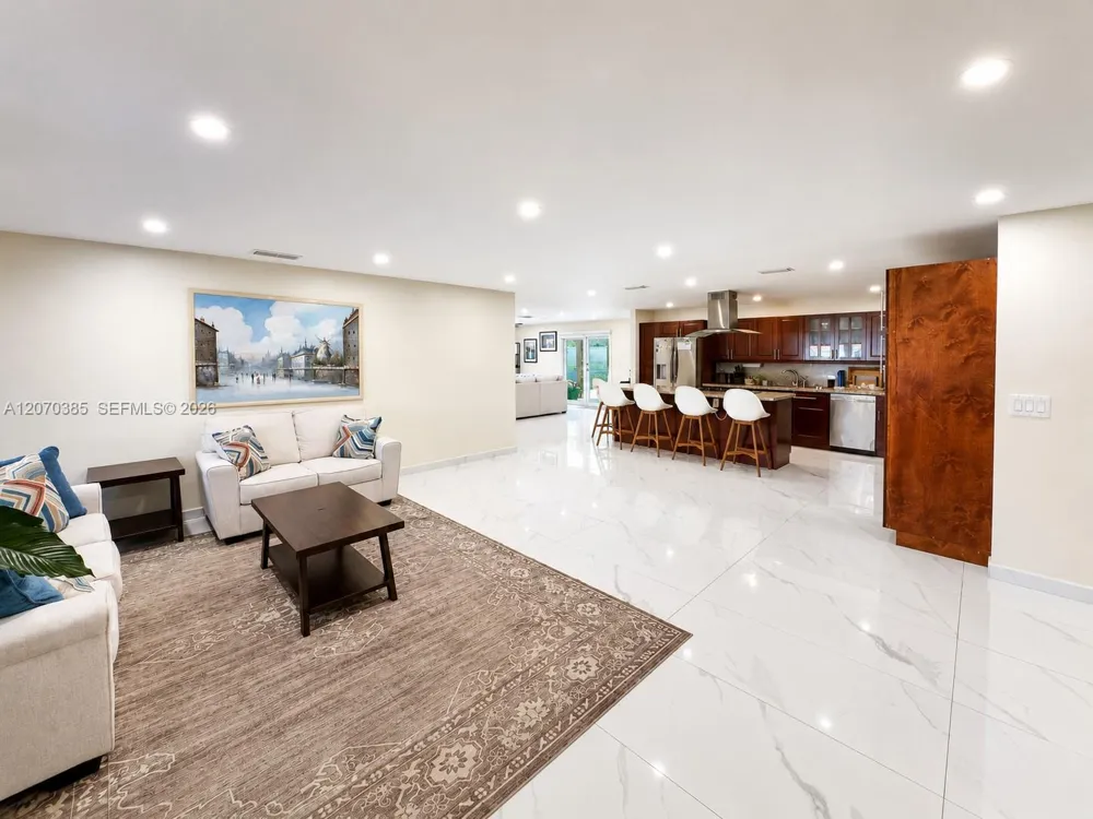 12231 SW 1st St Miami, FL 33184