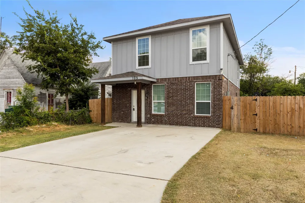 105 Lamar Street Hillsboro, TX 76645