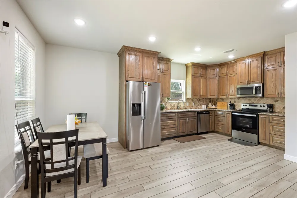 105 Lamar Street Hillsboro, TX 76645