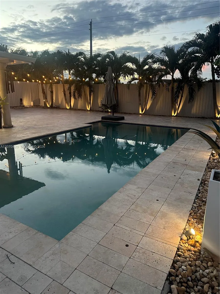 19342 SW 119th Ct Miami, FL 33177