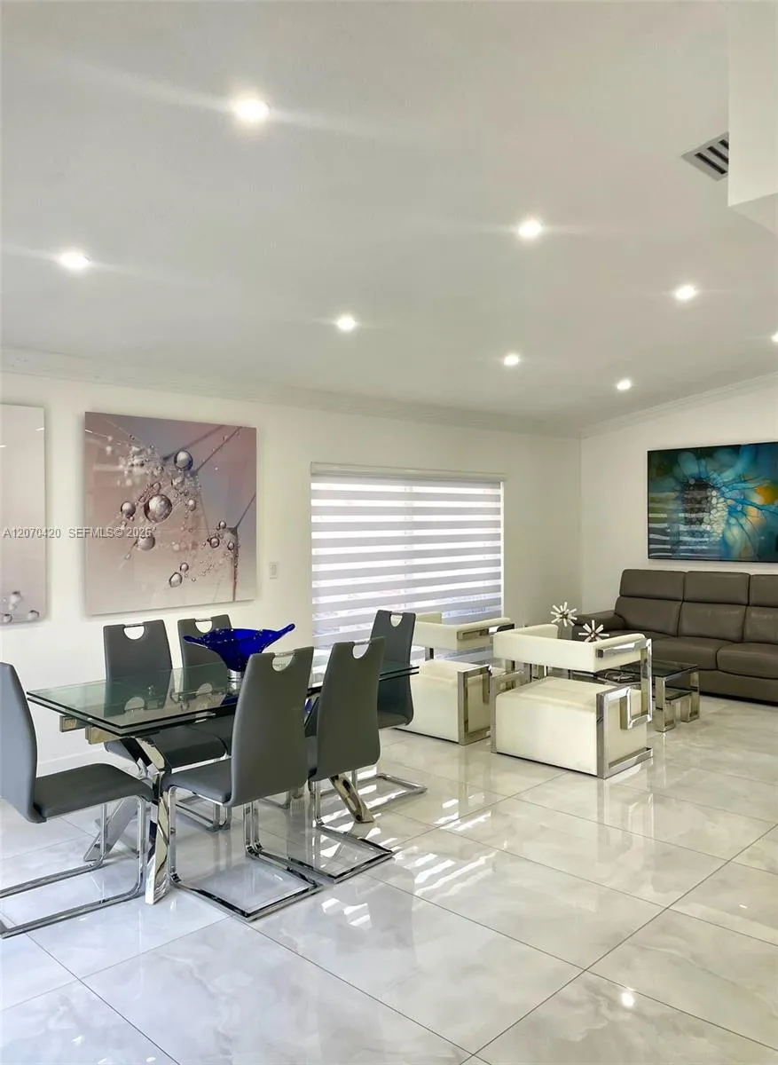 19342 SW 119th Ct Miami, FL 33177
