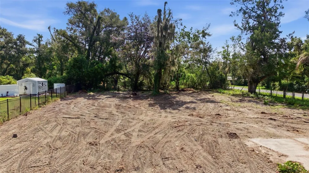 39211 JARVIS STREET Dade City, FL 33523