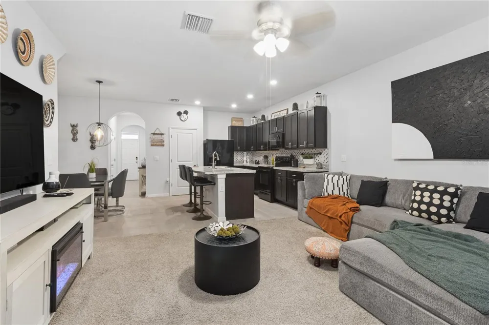417 NEWMONT CIRCLE Ruskin, FL 33570