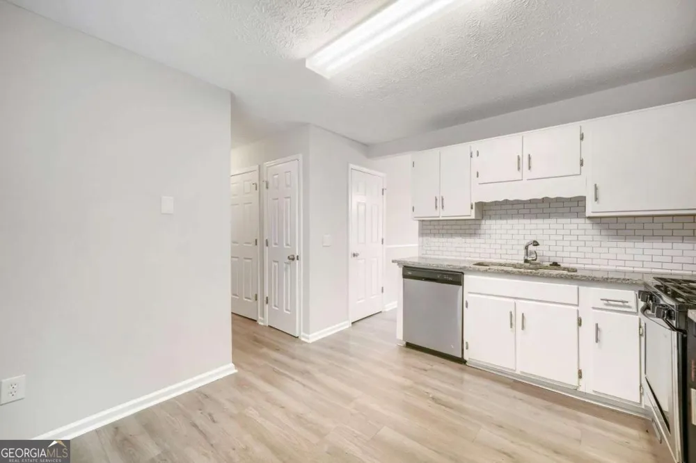 6253 Valdez DR Rex, GA 30273