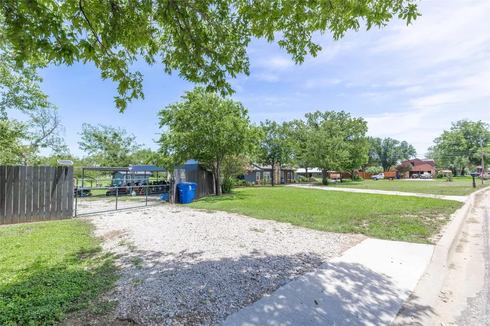 2620 Vine Street Brownwood, TX 76801