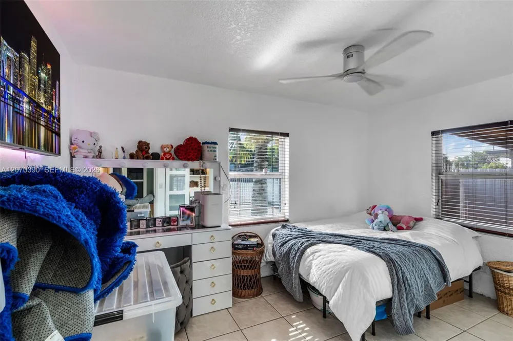 820 E 10th Ave Hialeah, FL 33010