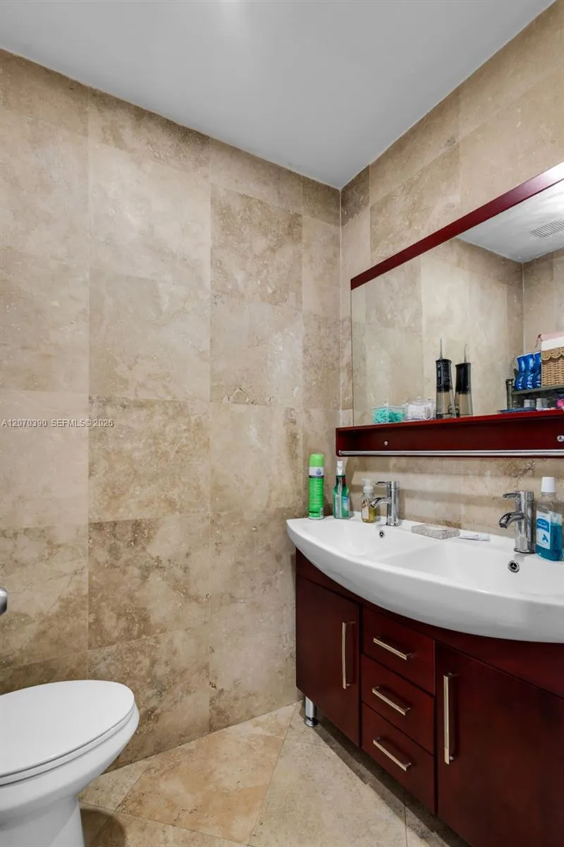 820 E 10th Ave Hialeah, FL 33010