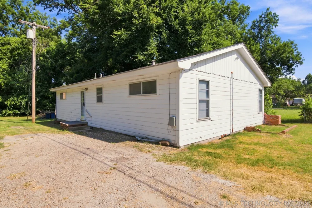 406 Cherokee Street Beggs, OK 74421