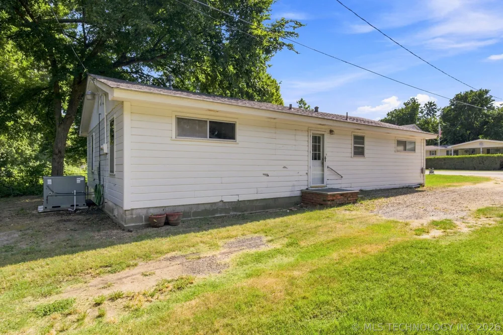 406 Cherokee Street Beggs, OK 74421