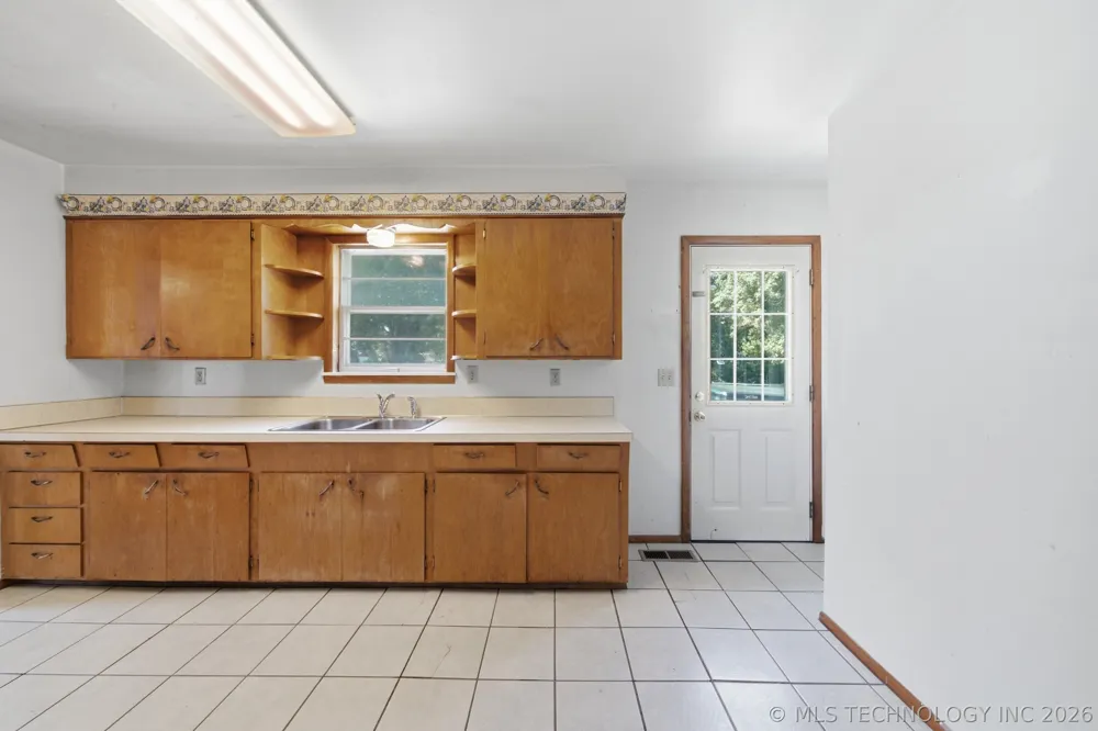406 Cherokee Street Beggs, OK 74421