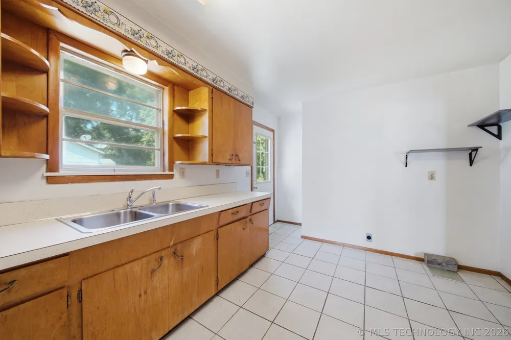 406 Cherokee Street Beggs, OK 74421