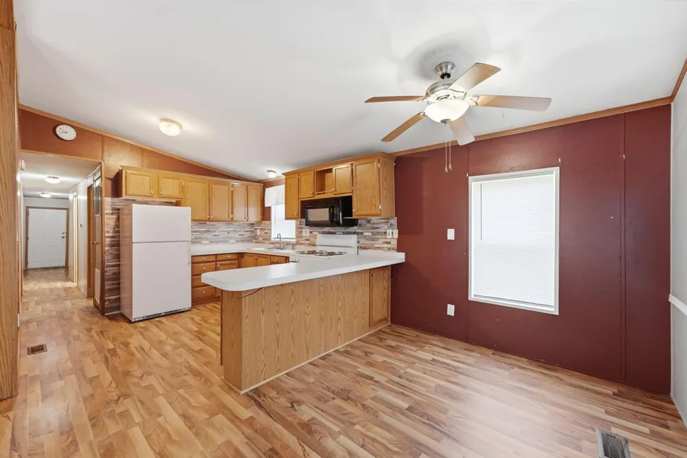 7091 153rd Avenue NE Spicer, MN 56288