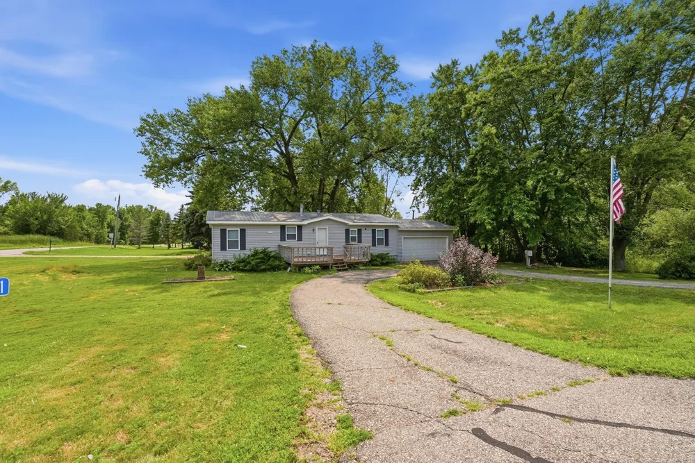 7091 153rd Avenue NE Spicer, MN 56288