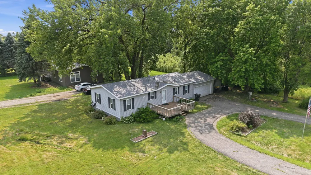 7091 153rd Avenue NE Spicer, MN 56288