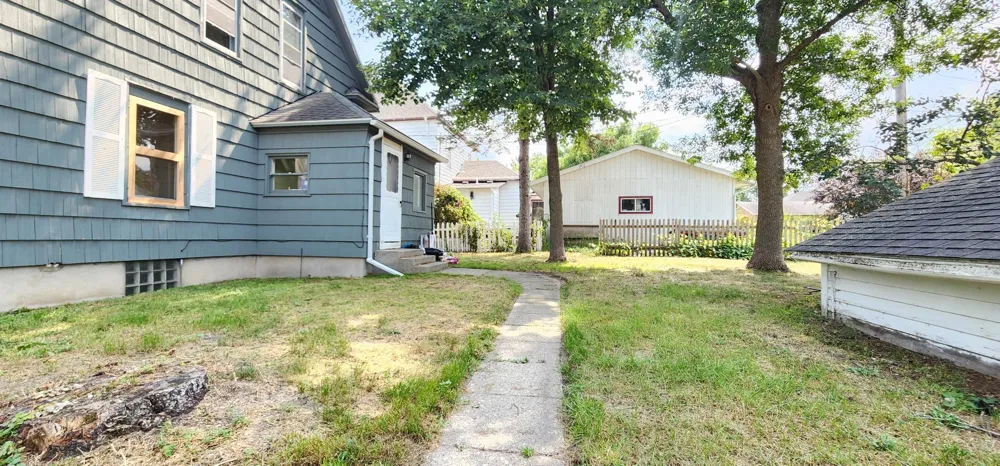 437 7th Street NE Staples, MN 56479