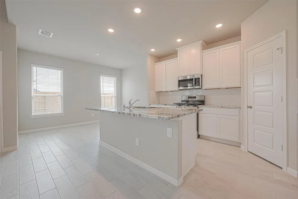 2923 Copper Falls Drive Iowa Colony, TX 77583