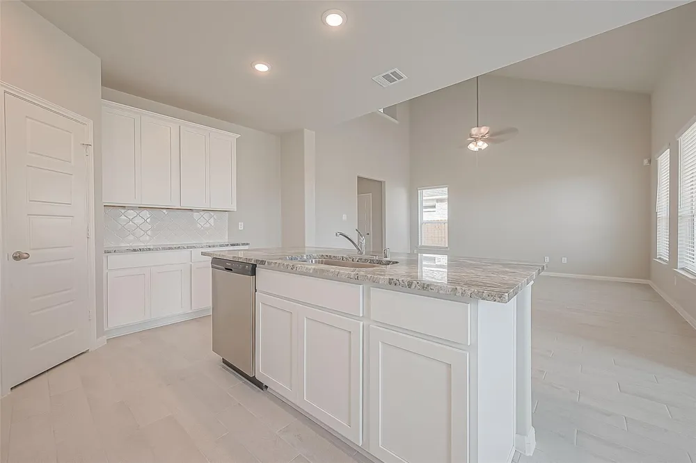 2923 Copper Falls Drive Iowa Colony, TX 77583