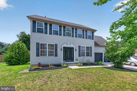 836 ROSETREE DRIVE