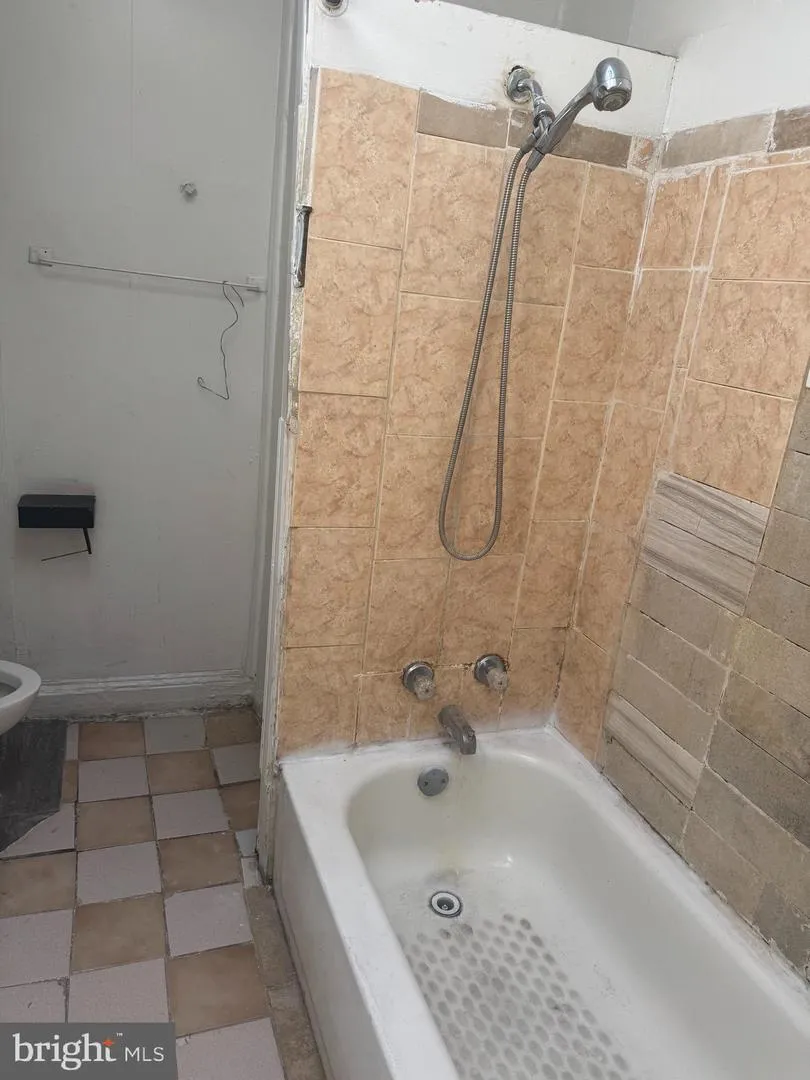 1615 WARWICK AVENUE Baltimore, MD 21216