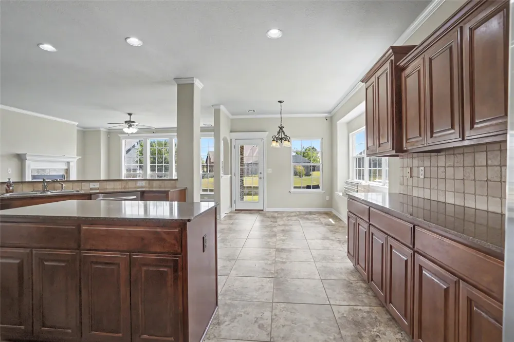 7433 E Forest Ridge Boulevard Broken Arrow, OK 74014